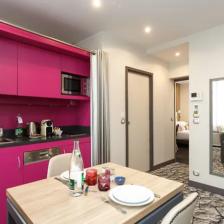 Serotel Opera 4*