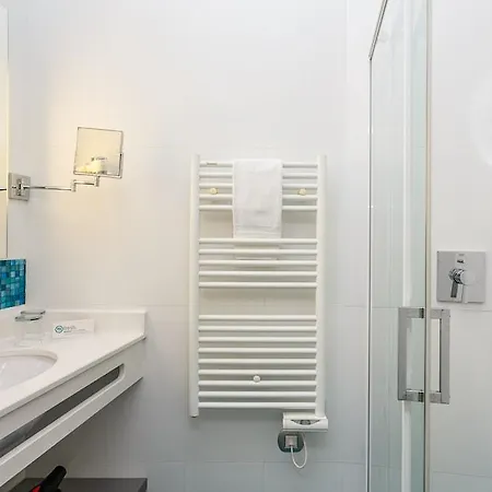 세로텔 스위트 오페라 호텔