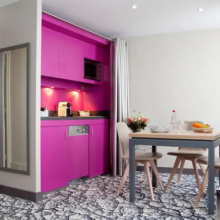 Hotell Serotel Opera 4*