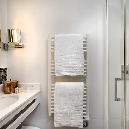 سيروتيل سويتس أوبرا باريس