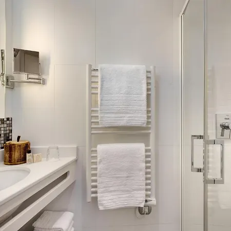 سيروتيل سويتس أوبرا فندق