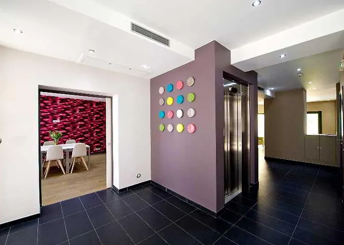 فندق سيروتيل سويتس أوبرا 4*