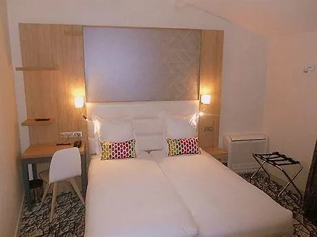 سيروتيل سويتس أوبرا 4* باريس