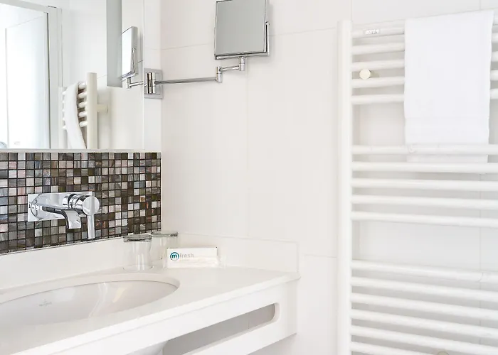 فندق سيروتيل سويتس أوبرا 4*