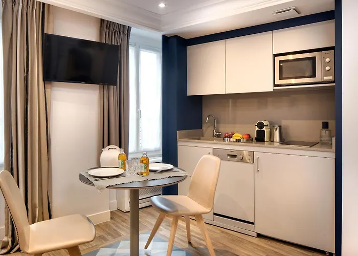 فندق سيروتيل سويتس أوبرا باريس