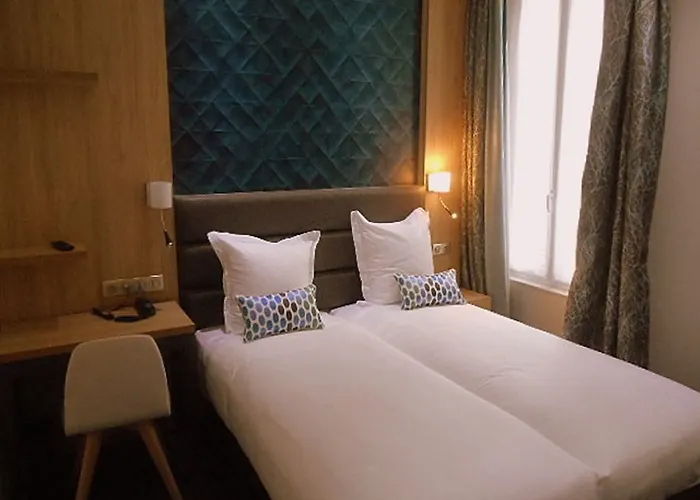 فندق سيروتيل سويتس أوبرا 4*