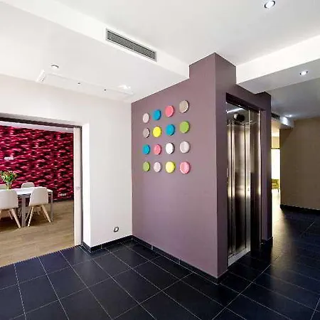 מלון Serotel Opera 4*